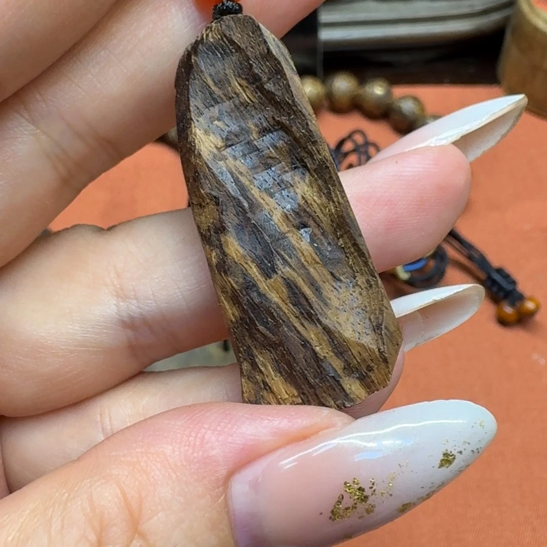 大叶紫檀（黑酸枝木类）
