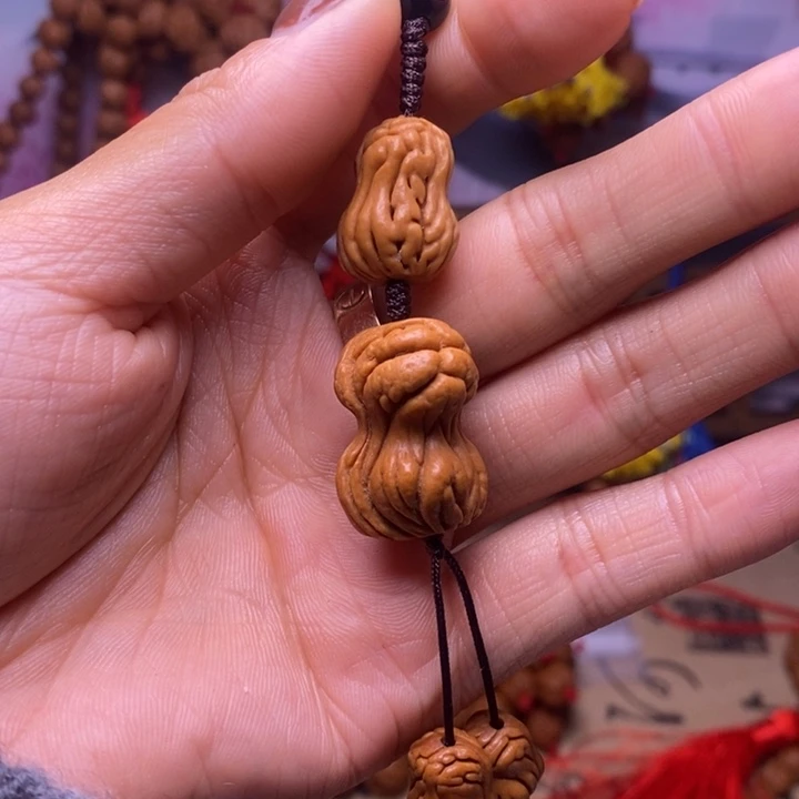 吊坠桃核龙纹桃枭