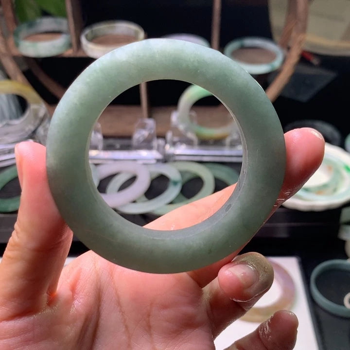 未镶嵌翡翠定制翡翠