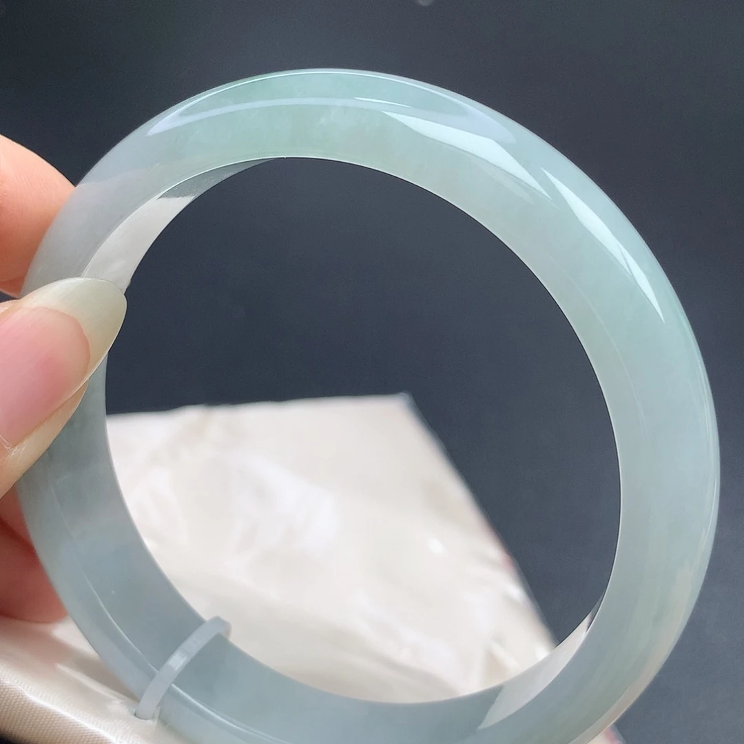 翡翠未镶嵌手镯62.5圈口