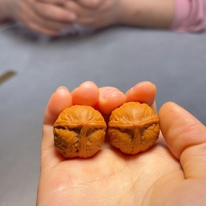 文玩核桃把件三棱709