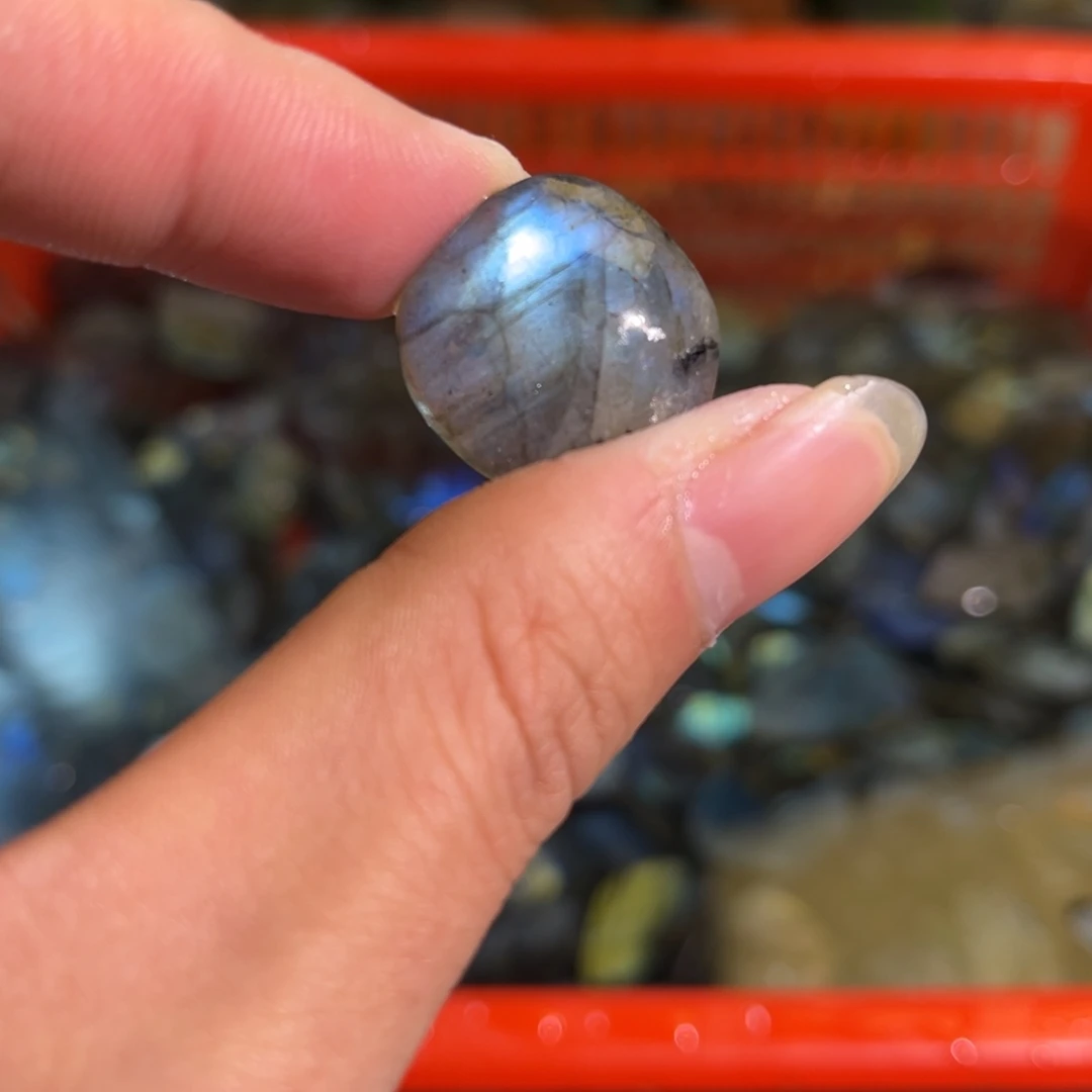 拉长石吊坠未镶嵌沐****5