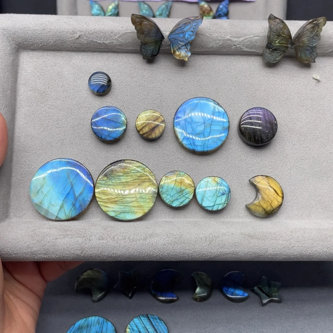 您***长石银S925镶嵌颈饰