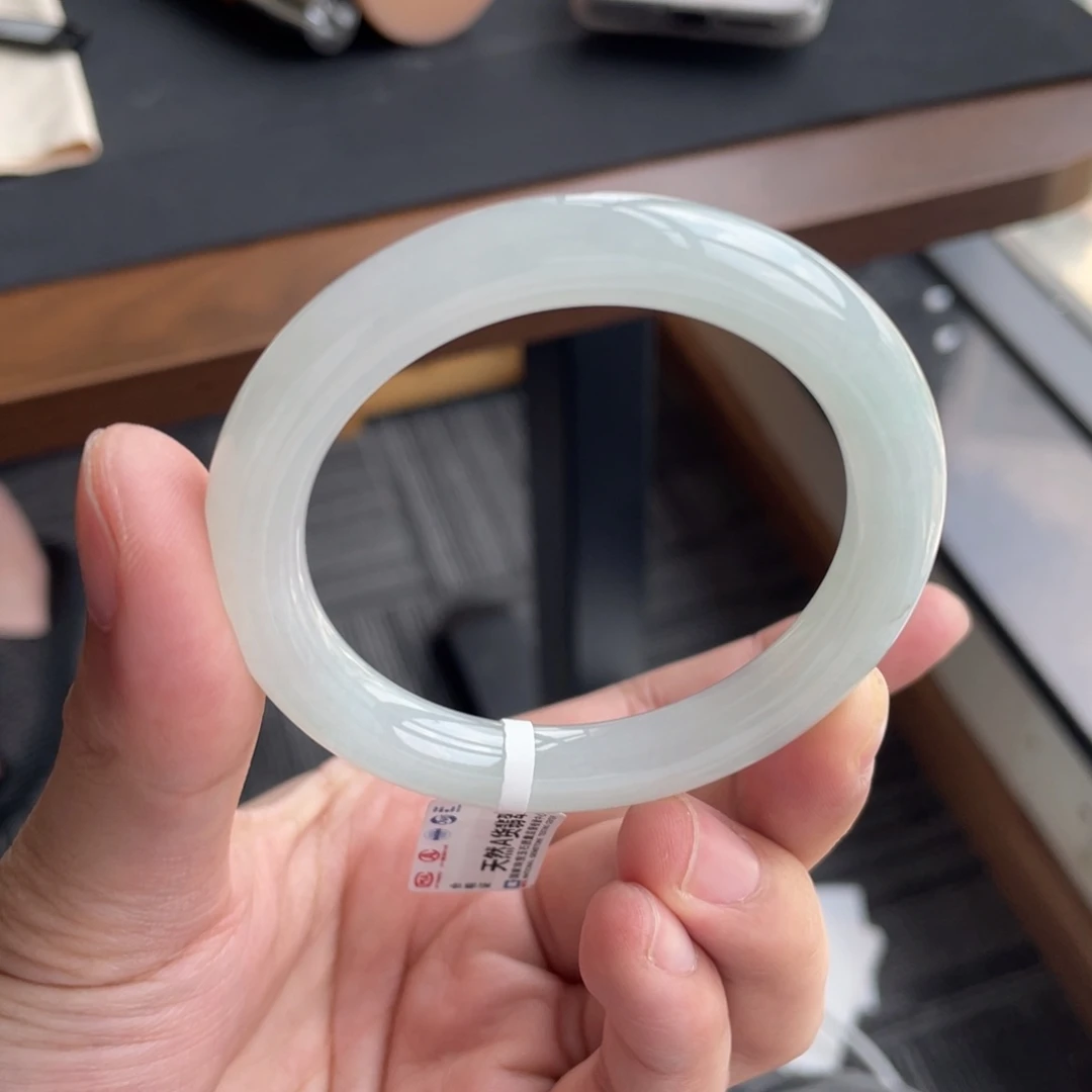 翡翠手镯未镶嵌天然缅甸a货翡翠手镯