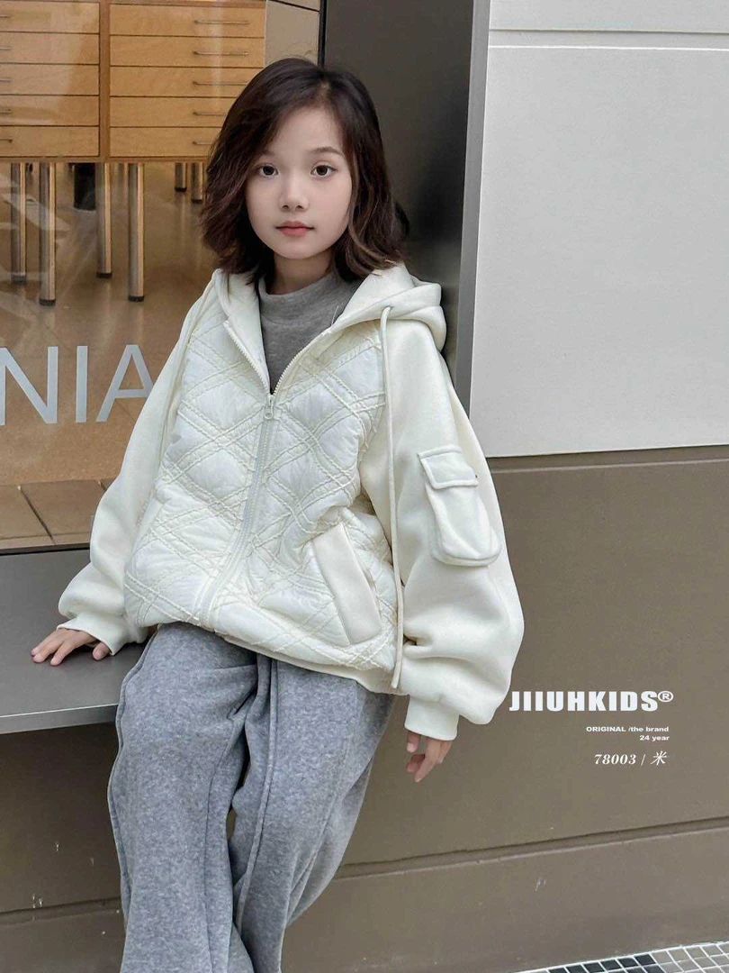 己又合童装2024冬款女童洋气休闲拼接加绒保暖外套儿童夹克78003