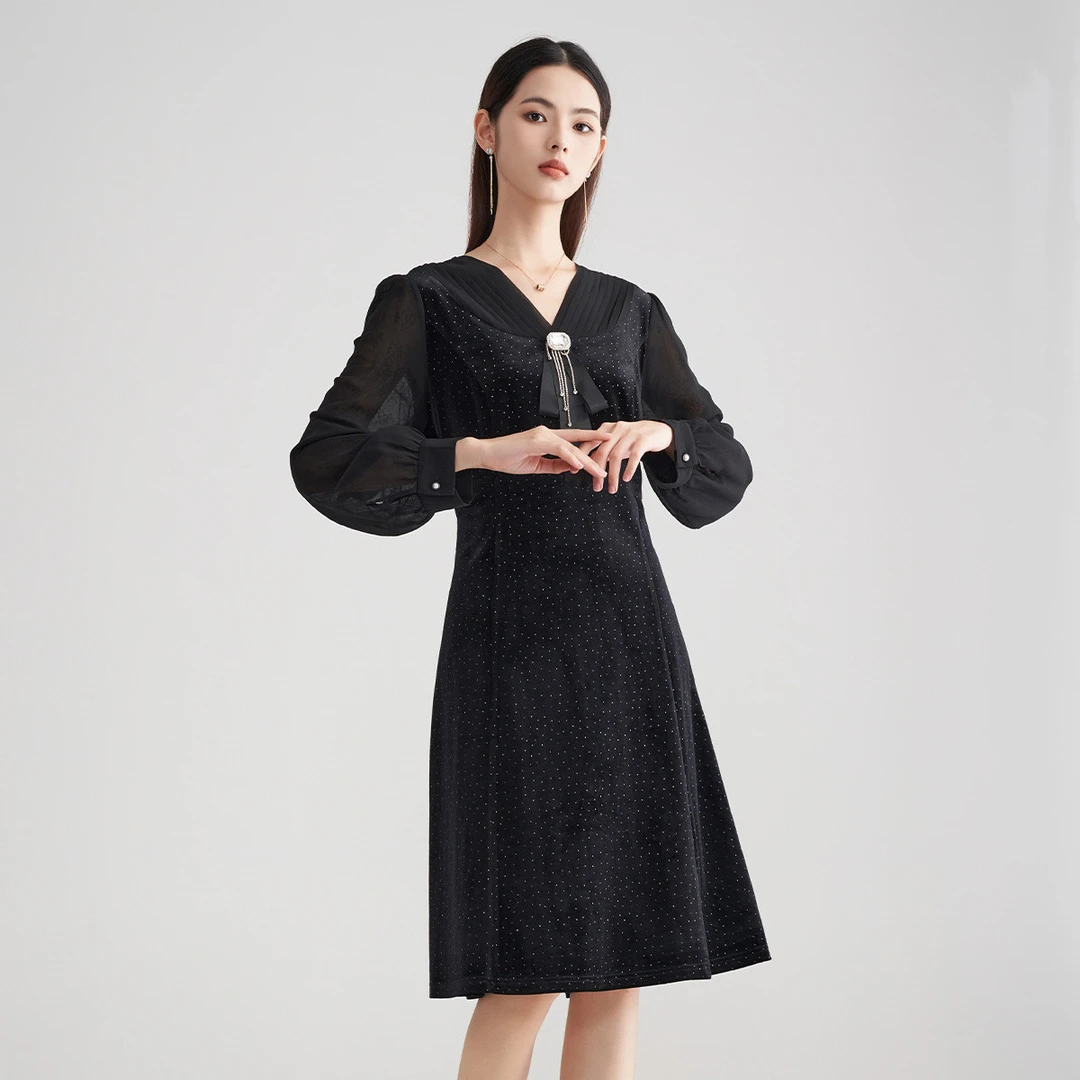 【熊姐专属】长袖轻职蕾丝连衣裙针织斜肩优雅三粒扣拼接VRAB84DRX0