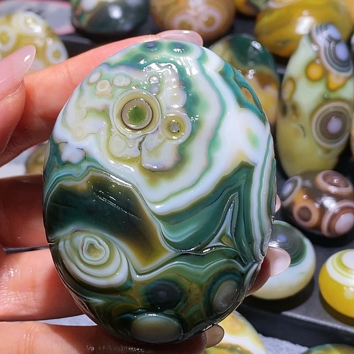 玛瑙/玉髓未镶嵌珠宝奇石57