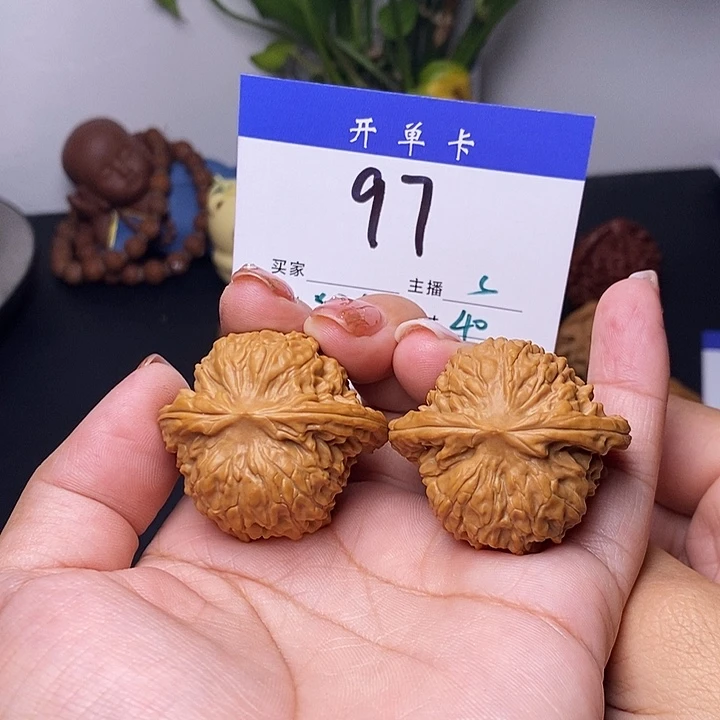 桃核吊坠柿子磨40无刀痕s