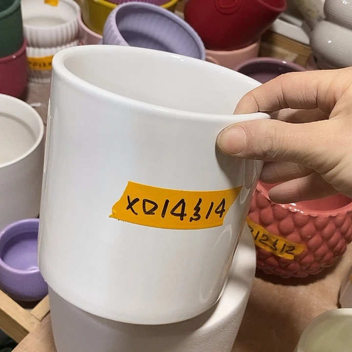 陶盆有孔 瑕疵针孔漏釉介意勿拍口 14高14