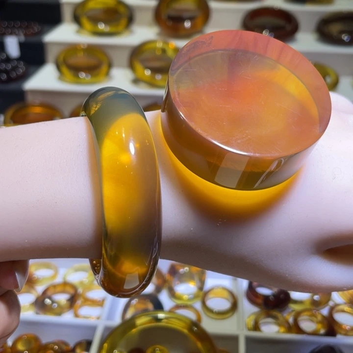 琥珀手镯未镶嵌天然缅甸琥珀金棕色手镯53圈口