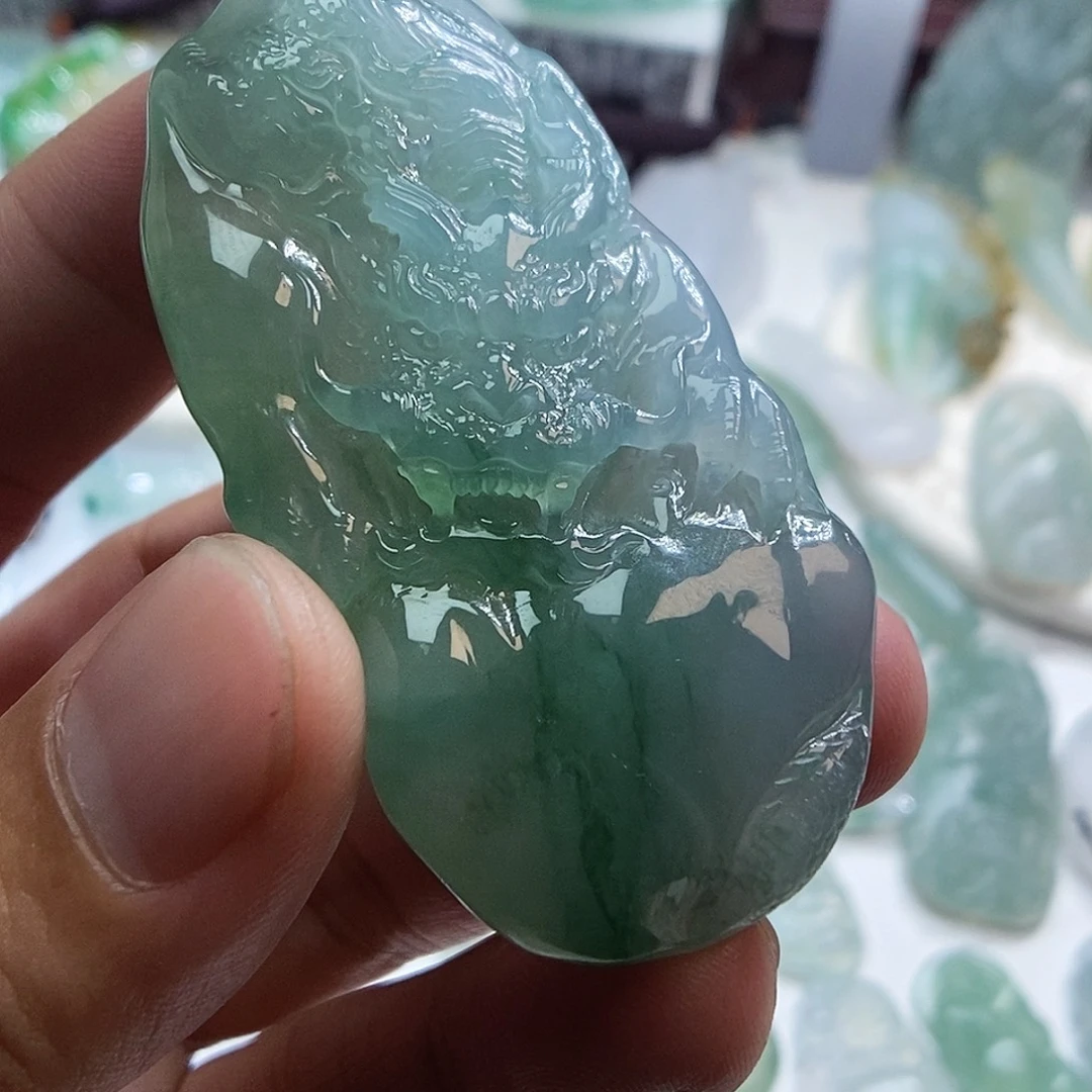 提***伤定制翡翠未镶嵌大龙牌