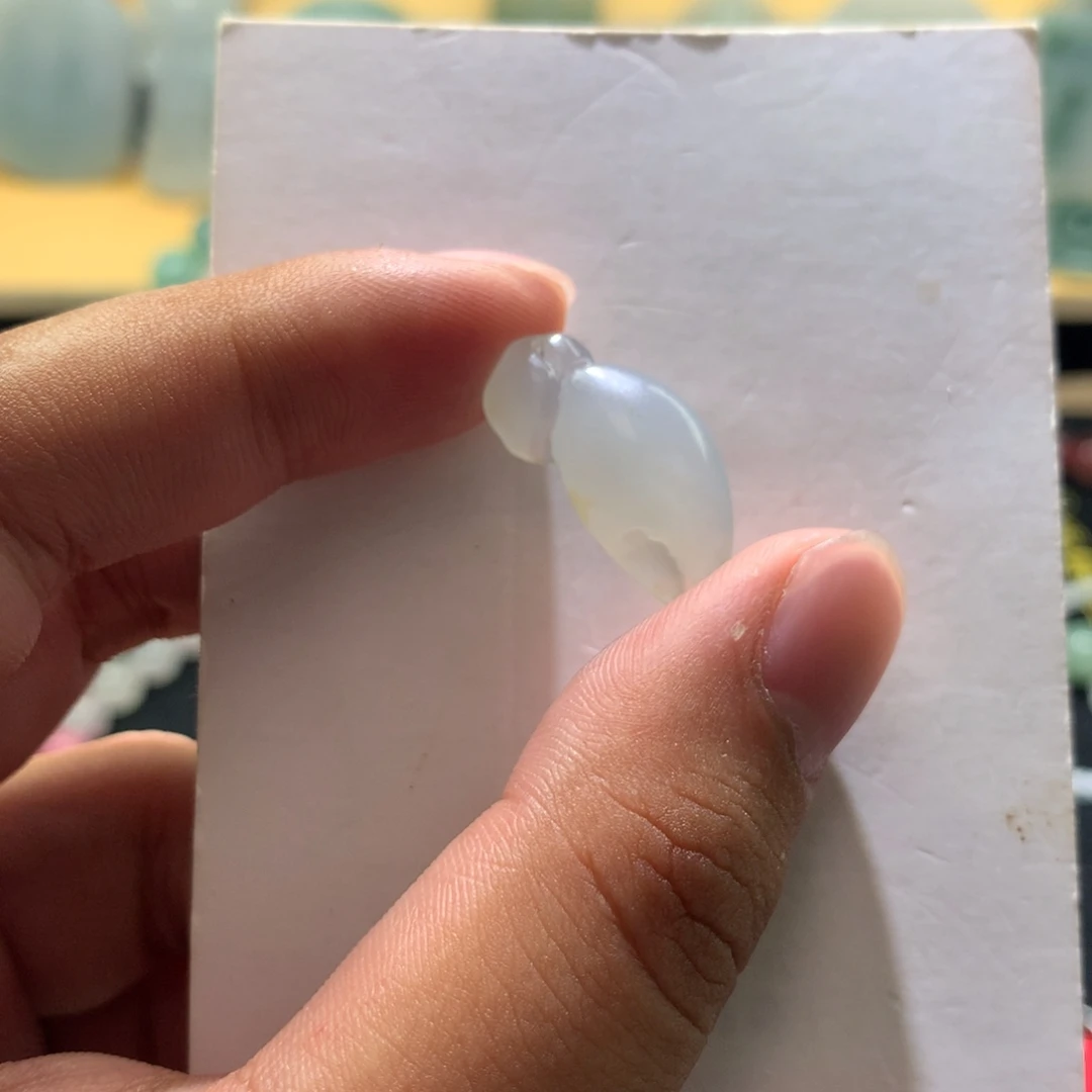 翡翠未镶嵌颈饰000