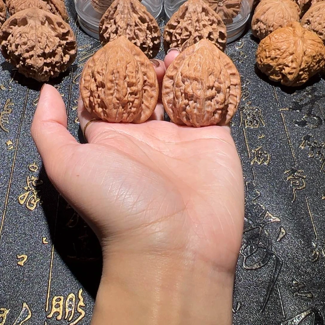 吊坠文玩核桃大红袍41手把件399