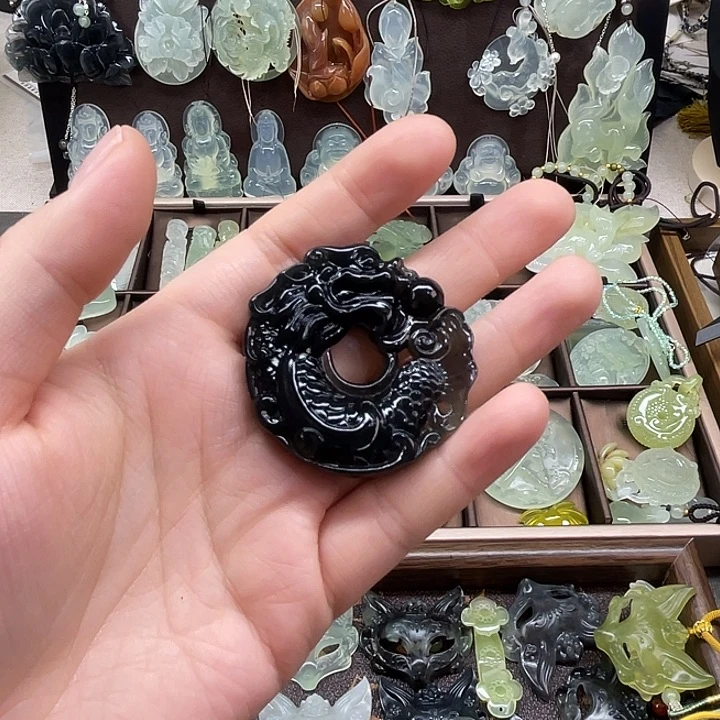 岫玉未镶嵌吊坠(赠链)