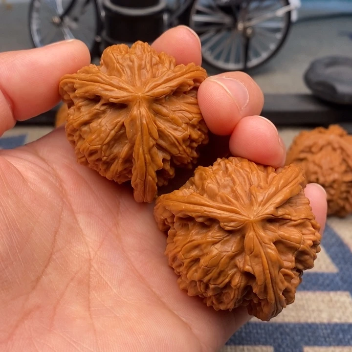 吊坠文玩核桃再*来三棱