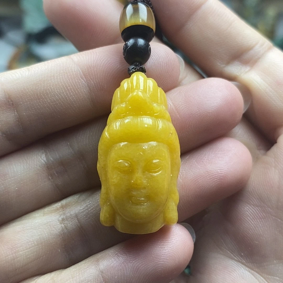 翡翠未镶嵌颈饰牌子