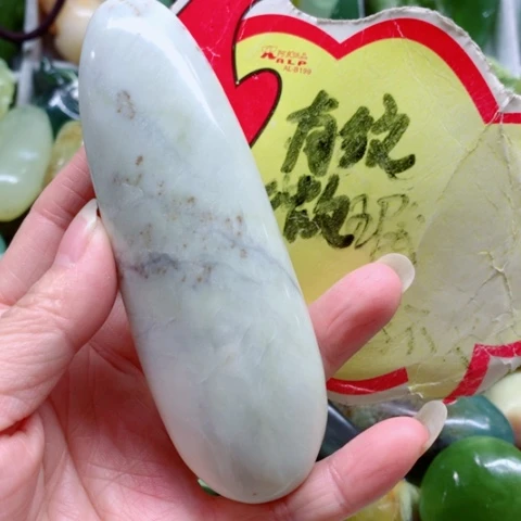 蛇纹石玉未镶嵌手把件
