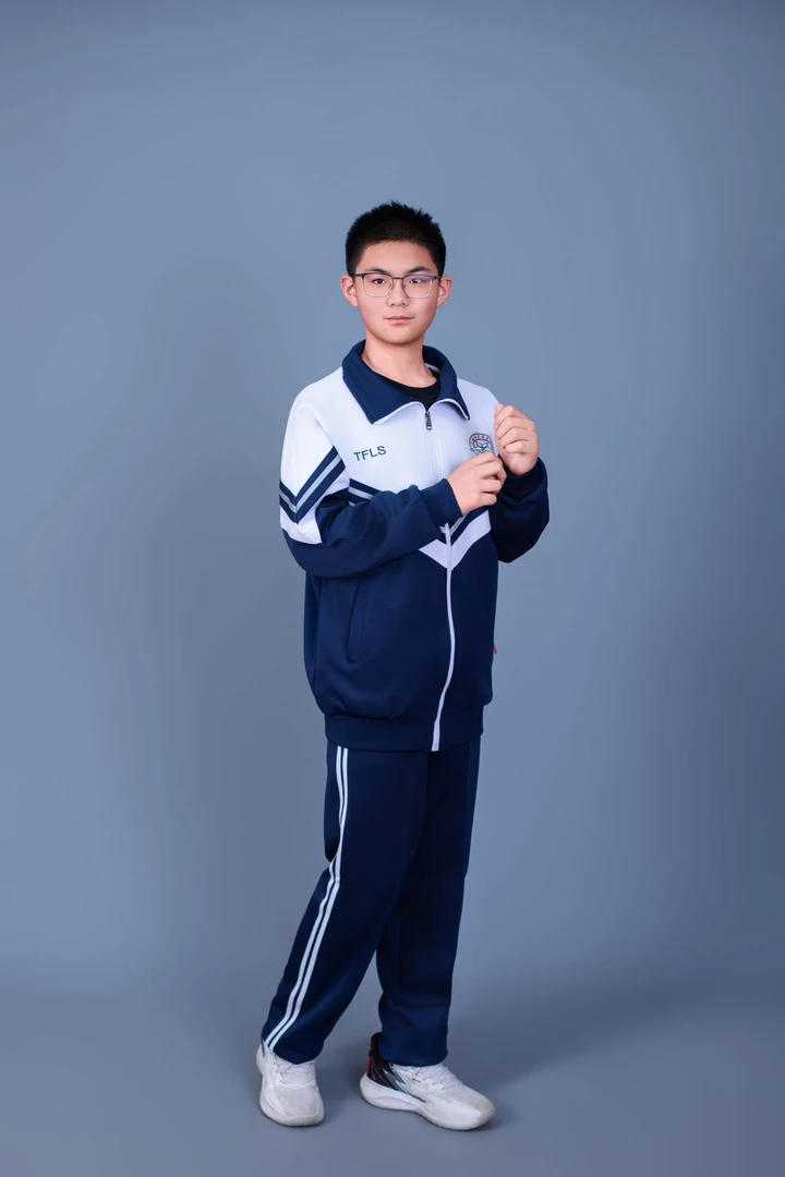 第一外国语学校校服