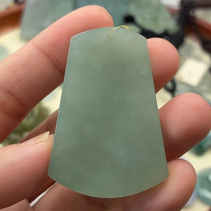 翡翠未镶嵌颈饰天然翡翠a货