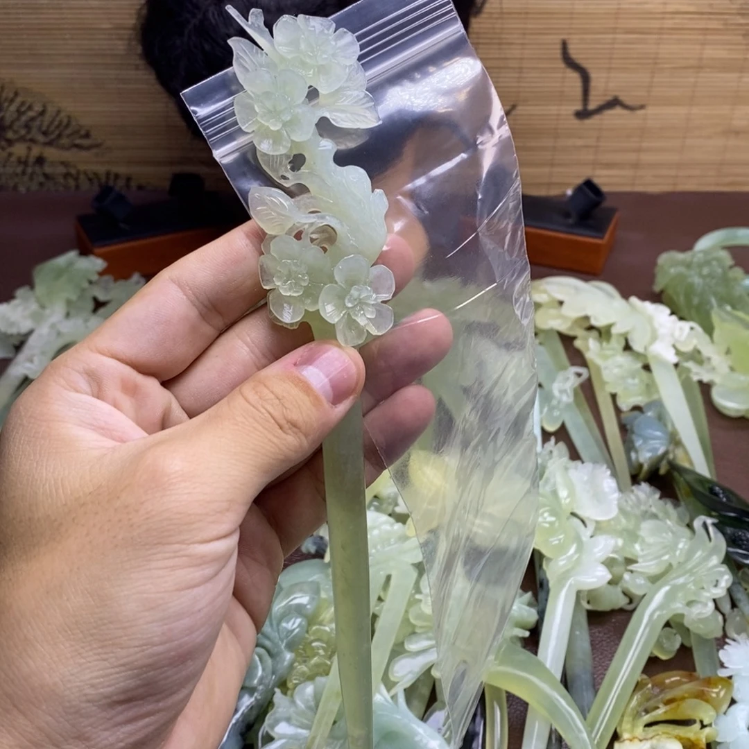 蛇纹石玉未镶嵌发饰