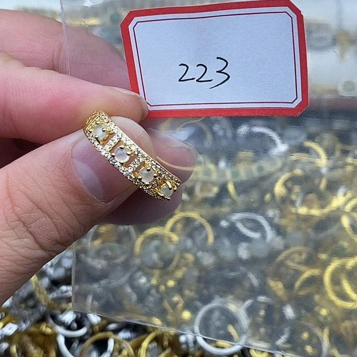 翡翠未镶嵌戒指223