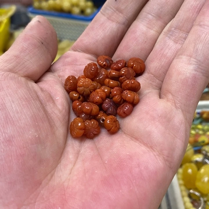 南红玛瑙未镶嵌吊坠多样性发货2个