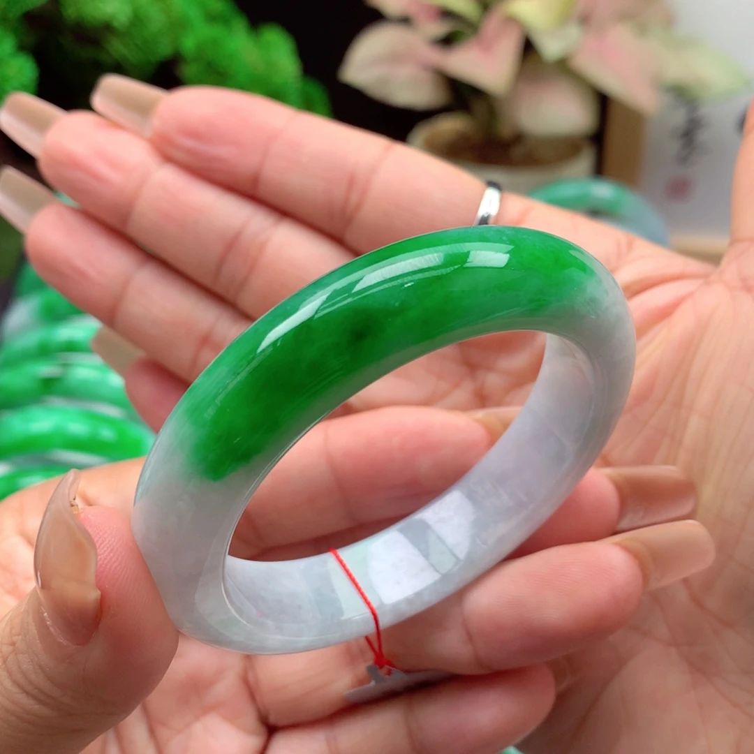 未镶嵌手镯翡翠缅甸