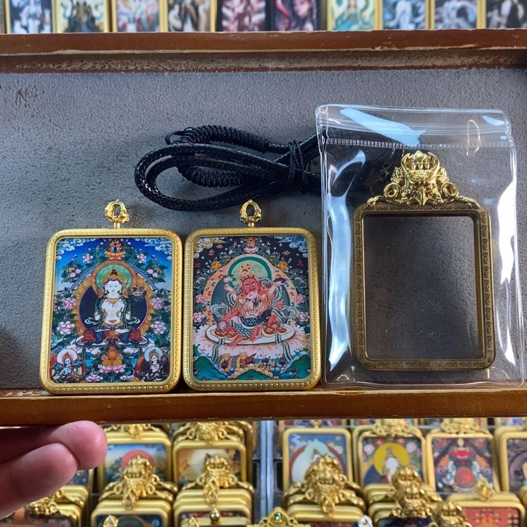 吊坠大势至红财神唐卡