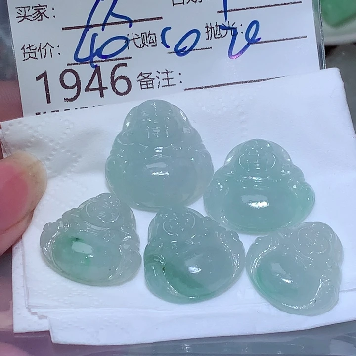 久***久翡翠未镶嵌颈饰fff