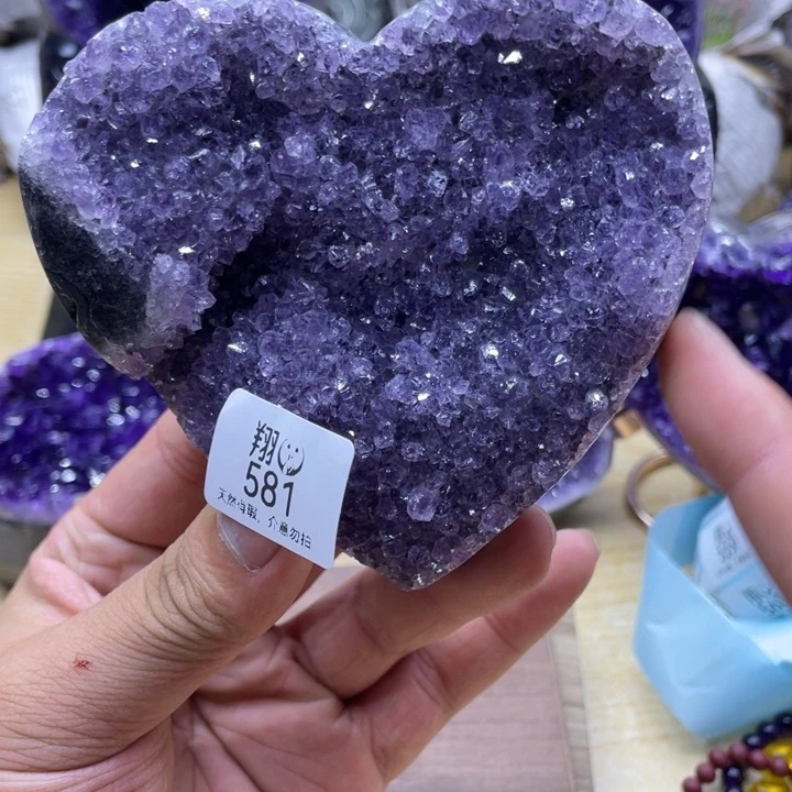 未镶嵌水晶大型摆件（非配饰）
