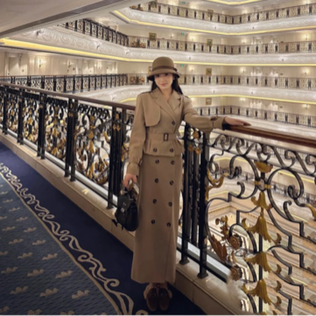 气质法式轻奢修身春款时尚风衣中长款秋冬外套与半裙套装