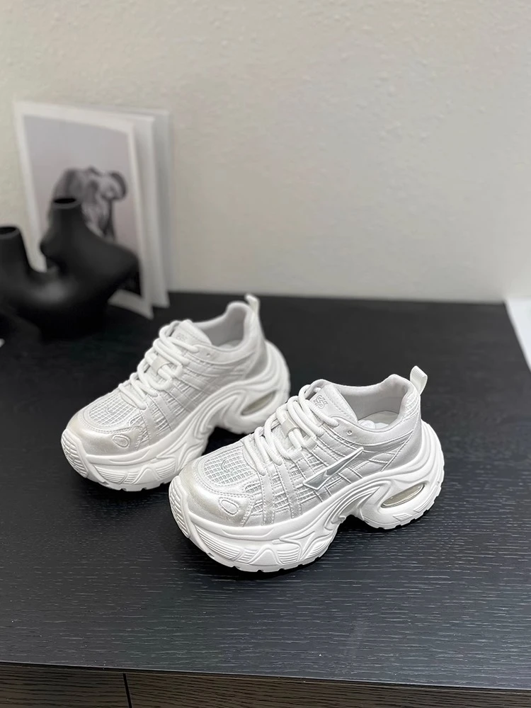 2025春夏新款7cm小个子松糕网面透气老爹鞋女时尚百搭气垫休闲鞋