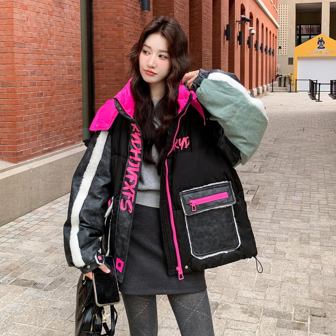 今年流行超好看撞色字母印花羽绒服女2025冬季新款设计感连帽外套