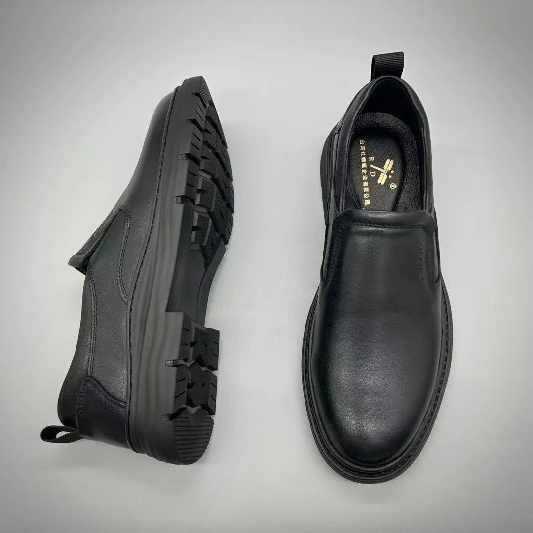 休闲皮鞋透气皮鞋潮流软底防臭休闲鞋鞋子素面
