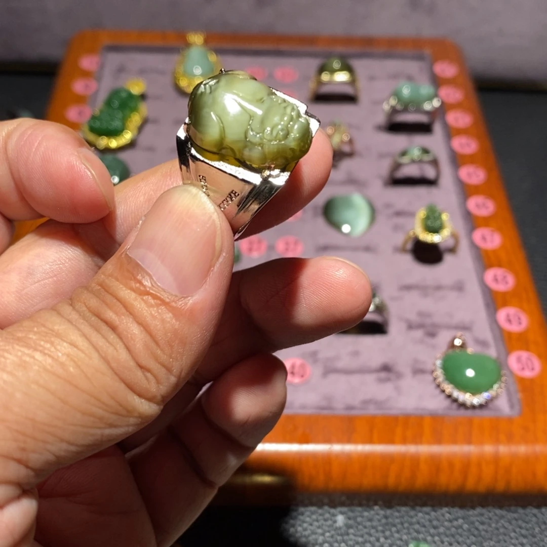 和田玉（碧玉）未镶嵌戒指