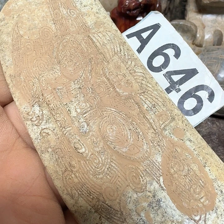 蛇纹石玉颈饰未镶嵌老*老