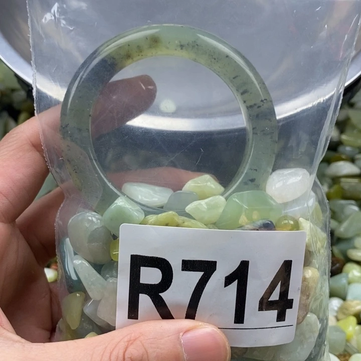 蛇纹石玉未镶嵌鱼缸石