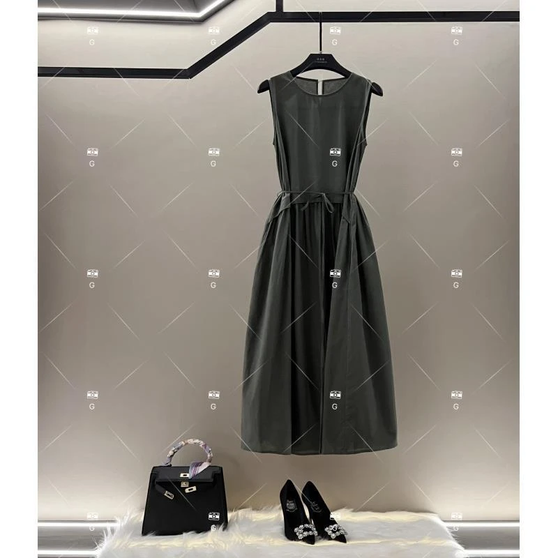 【齐】夏季新款复古时尚百搭无袖连衣裙  H-1191