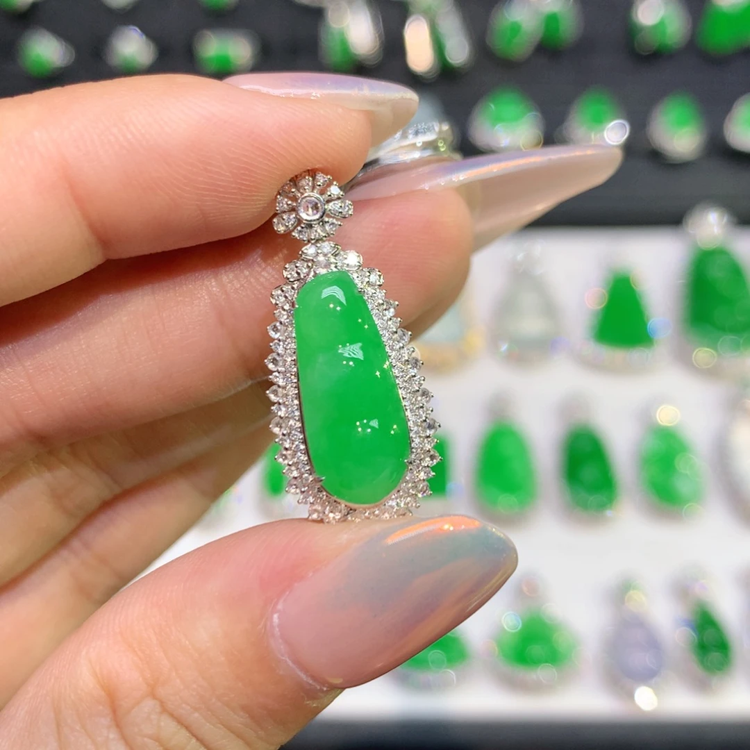 翡翠18K金镶嵌吊坠(不含链)