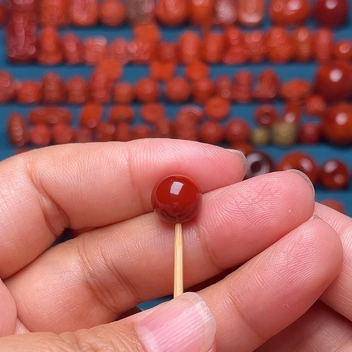 未镶嵌配饰南红玛瑙牛血火焰纹圆珠10mm