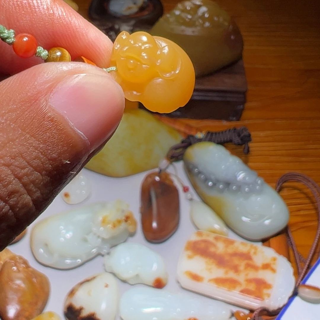 未镶嵌和田玉挂件
