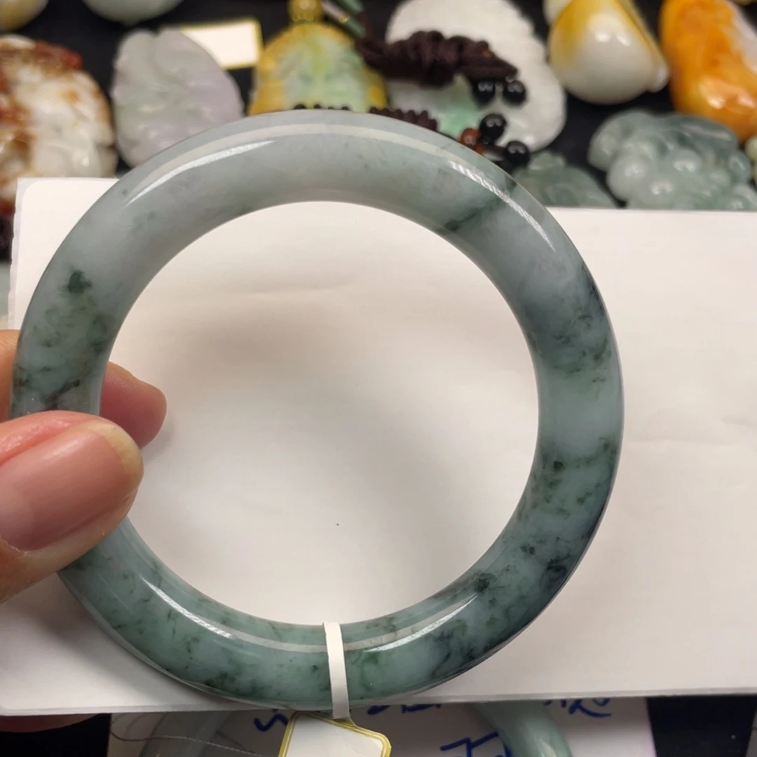 翡翠未镶嵌颈饰翡翠手镯58