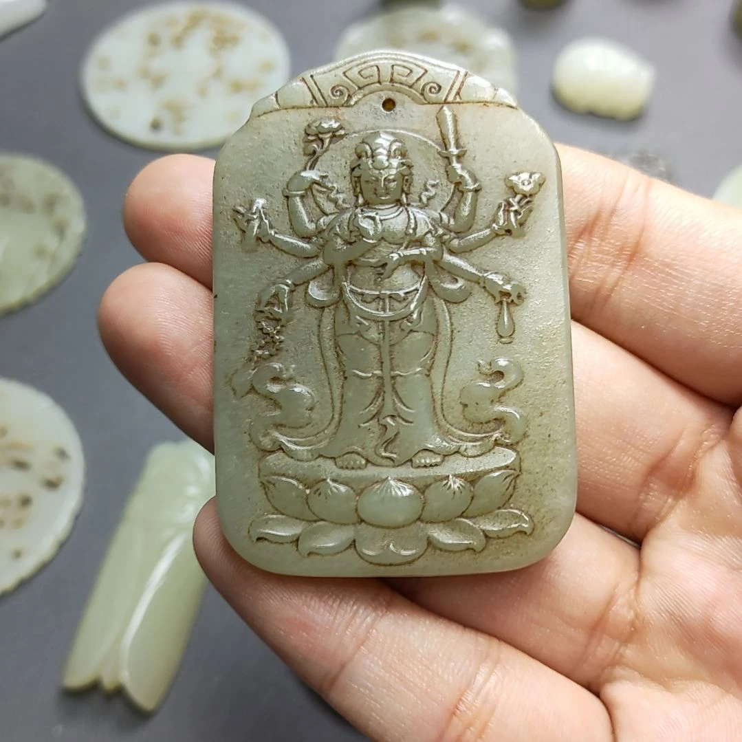 和田玉未镶嵌颈饰