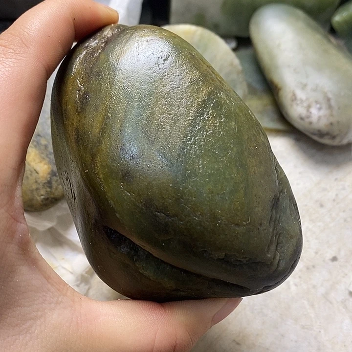 透闪石质玉珠宝半成品未镶嵌