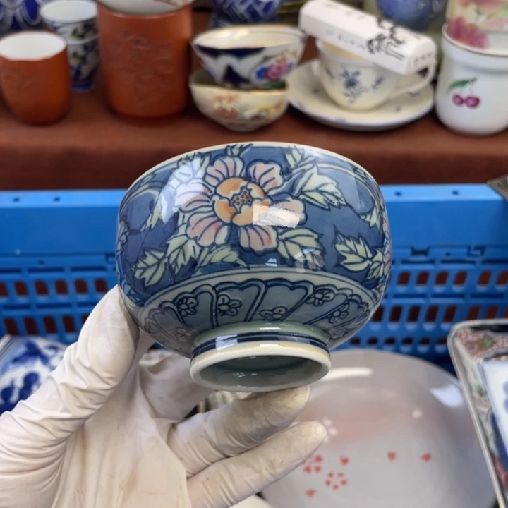 他家瓷器真美…开播了