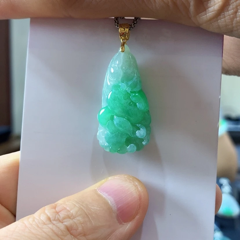 【闪购商品】吊坠(不含链)18K金镶嵌翡翠
