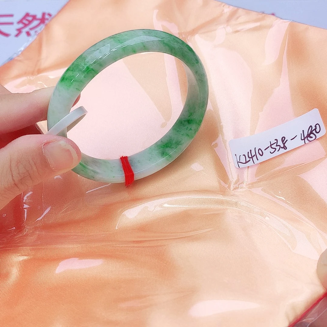 翡翠未镶嵌手镯我