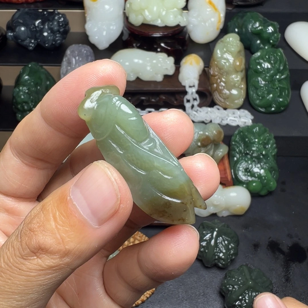 和田玉未镶嵌挂件