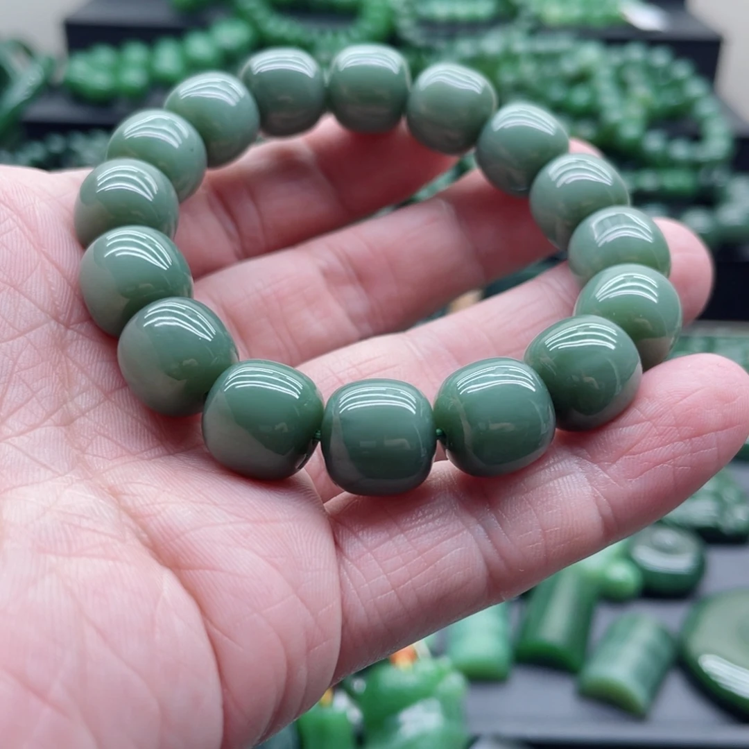 和田玉（碧玉）未镶嵌手链