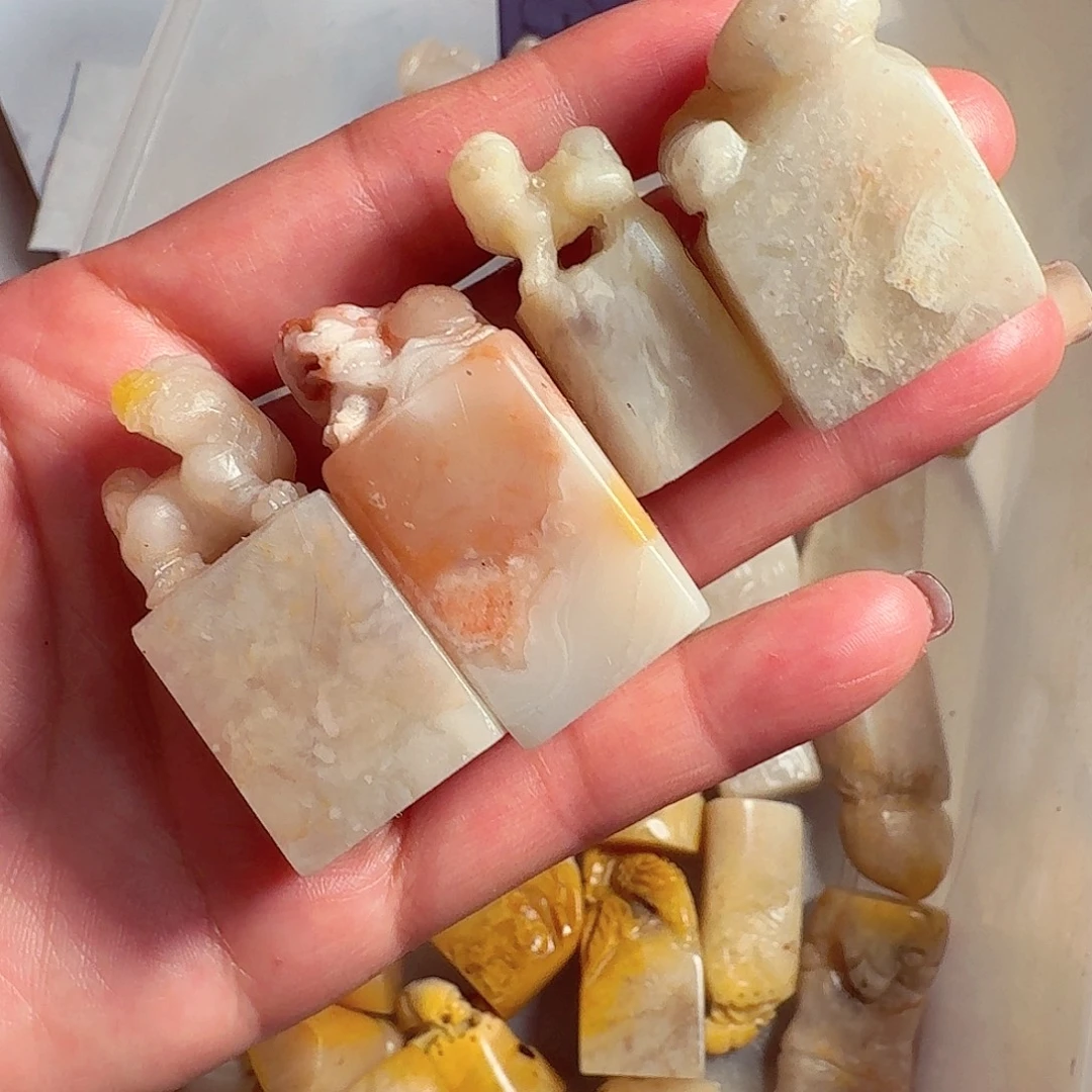 寿山石印石老挝石